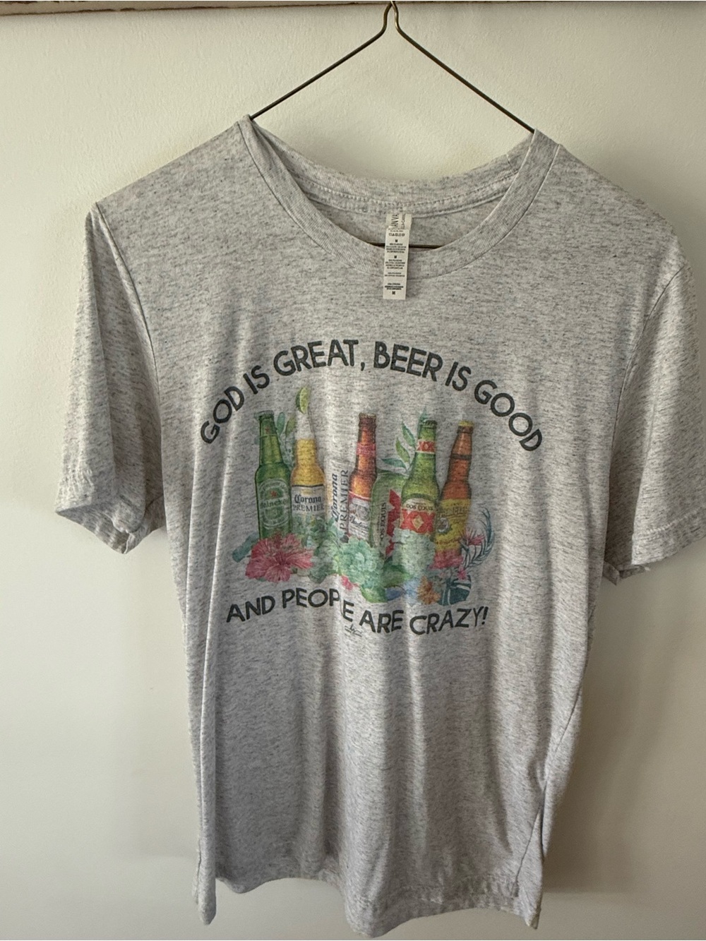 Graphic Tee Women’s Medium